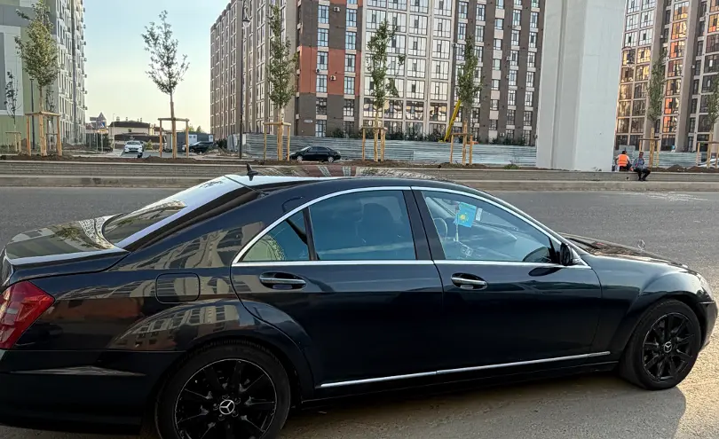 Mercedes-Benz S-Класс 2005 года за 6 000 000 тг. в Астана фото 2