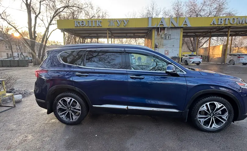 Hyundai Santa Fe 2020 года за 12 100 000 тг. в Алматы фото 3