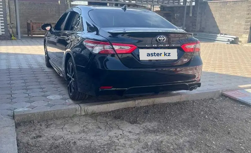 Toyota Camry 2020 года за 8 300 000 тг. в Алматы