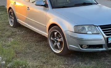 Volkswagen Passat 2005 года за 1 700 000 тг. в Астана фото 3