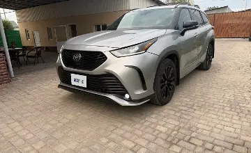 Toyota Highlander 2024 года за 27 900 000 тг. в Алматы фото 1