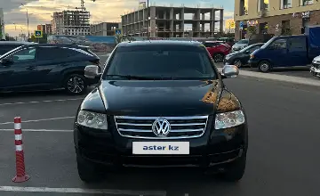 Volkswagen Touareg 2004 года за 5 030 000 тг. в Астана