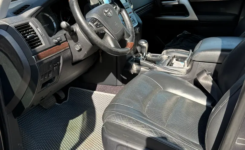 Toyota Land Cruiser 2016 года за 32 000 000 тг. в Петропавловск фото 5