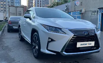Lexus RX 2018 года за 14 000 000 тг. в Астана фото 2