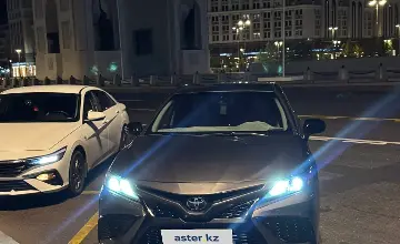 Toyota Camry 2021 года за 13 500 000 тг. в Семей фото 1