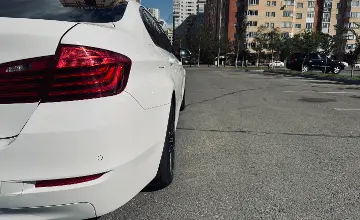 BMW 5 серии 2014 года за 10 500 000 тг. в Астана