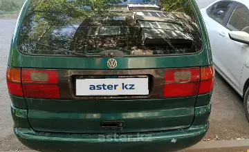Volkswagen Sharan 1996 года за 1 700 000 тг. в Карагандинская область