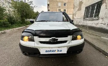 Chevrolet Niva 2013 года за 3 400 000 тг. в Усть-Каменогорск фото 2