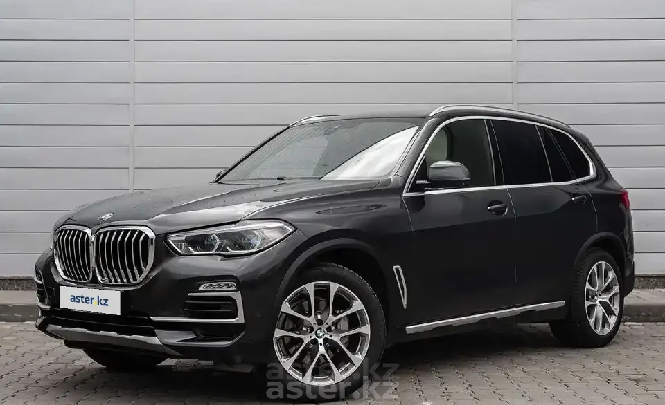 BMW X5 2019 года за 26 500 000 тг. в Астана
