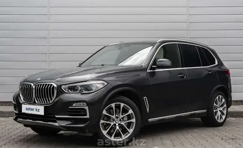 BMW X5 2019 года за 26 500 000 тг. в Астана