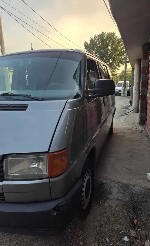 Volkswagen Transporter 1995 года за 1 500 000 тг. в Алматы фото 2