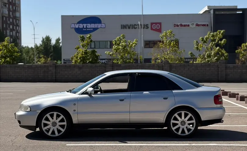 Audi A4 1996 года за 3 200 000 тг. в Алматы