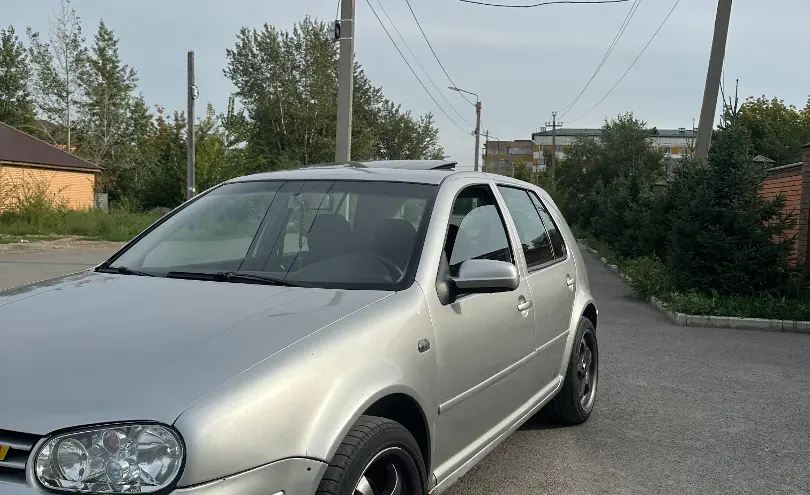 Volkswagen Golf 2004 года за 1 400 000 тг. в Экибастуз