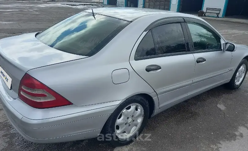 Mercedes-Benz C-Класс 2001 года за 2 600 000 тг. в Кокшетау фото 3