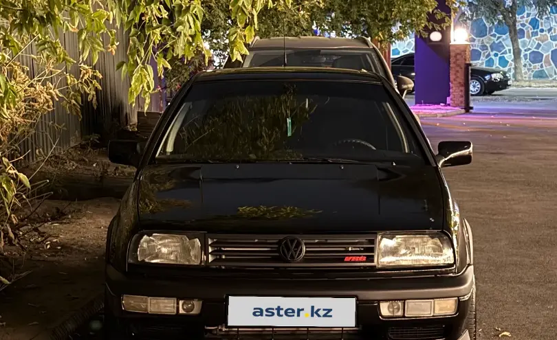 Volkswagen Vento 1995 года за 3 000 000 тг. в Алматы фото 2