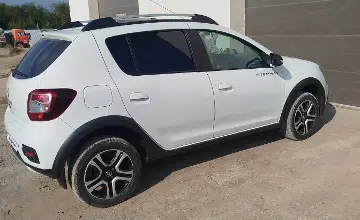 Renault Sandero 2022 года за 6 100 000 тг. в Уральск фото 3