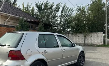 Volkswagen Golf 2004 года за 1 400 000 тг. в Экибастуз