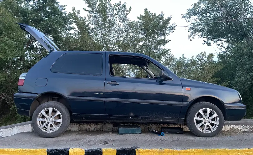 Volkswagen Golf 1994 года за 800 000 тг. в Павлодарская область фото 2