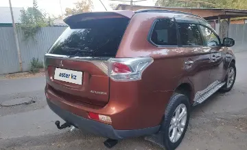Mitsubishi Outlander 2012 года за 7 000 000 тг. в Алматы фото 4