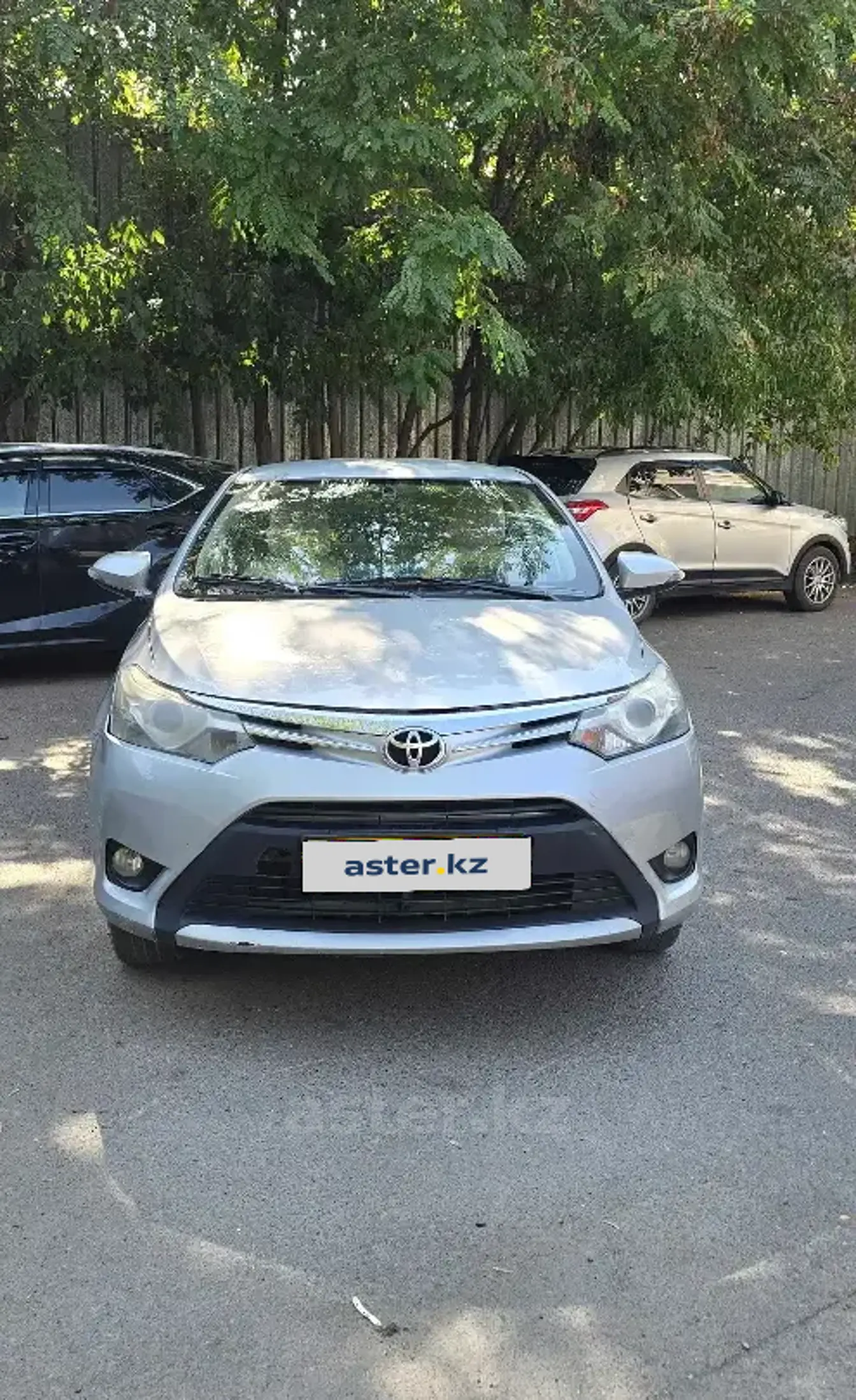 Toyota Yaris 2013 года за 3 850 000 тг. в Алматы фото 2