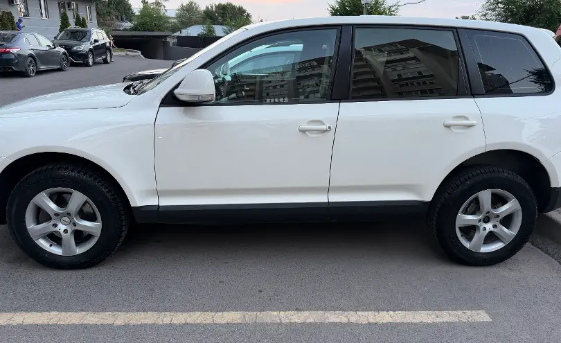 Volkswagen Touareg 2008 года за 5 300 000 тг. в Алматы фото 5