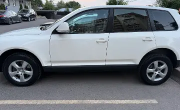 Volkswagen Touareg 2008 года за 5 300 000 тг. в Алматы