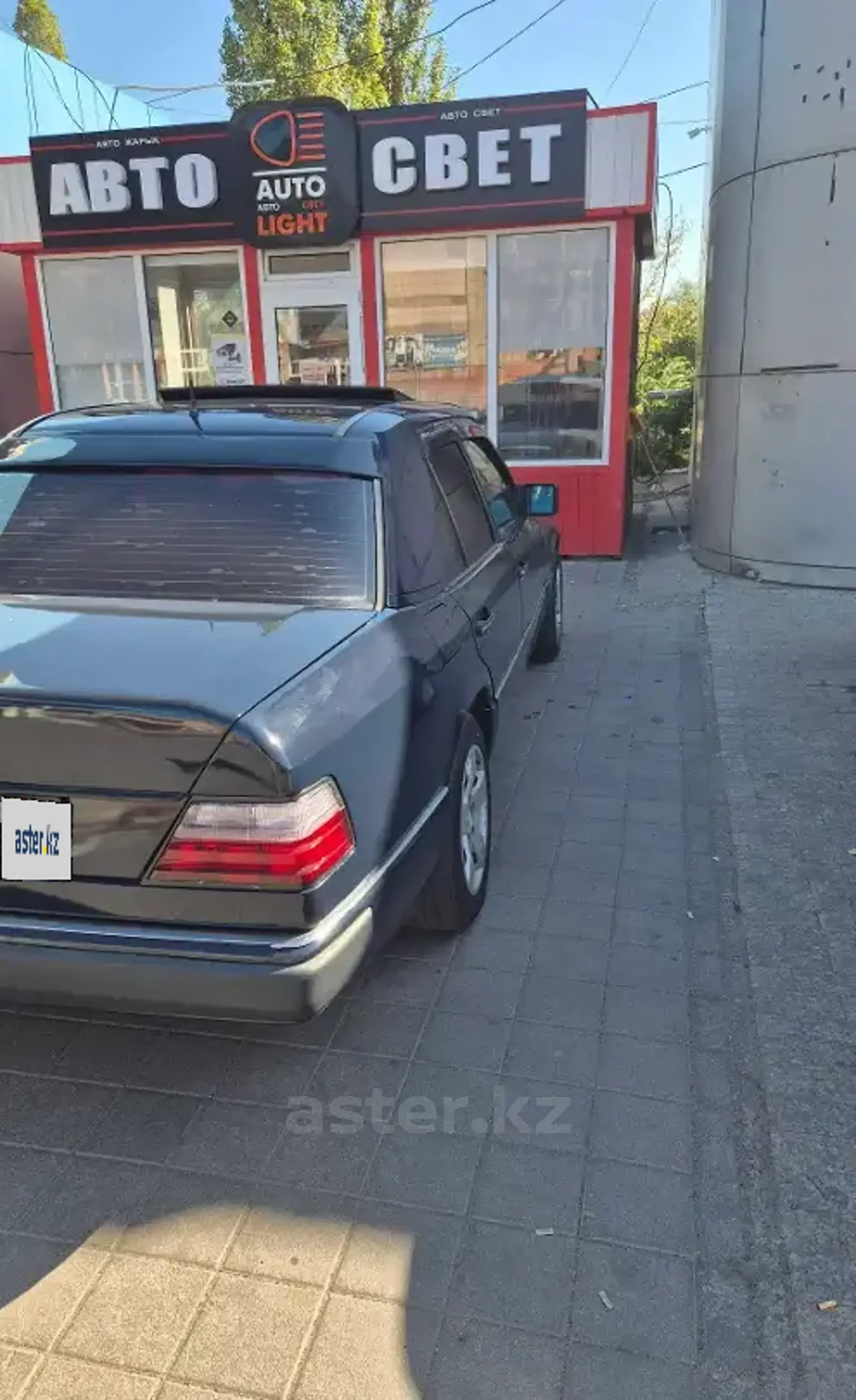 Mercedes-Benz E-Класс 1993 года за 1 250 000 тг. в Павлодарская область