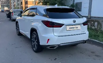 Lexus RX 2018 года за 14 000 000 тг. в Астана фото 3