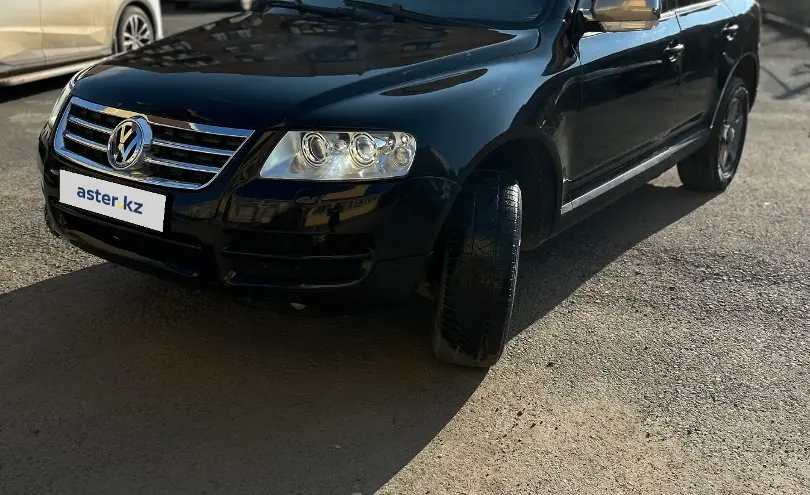 Volkswagen Touareg 2004 года за 5 030 000 тг. в Астана