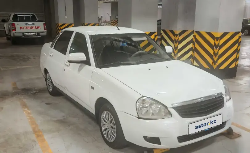 LADA (ВАЗ) Priora 2014 года за 1 700 000 тг. в Астана фото 2