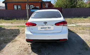 Kia Cerato 2018 года за 6 800 000 тг. в Алматы фото 3