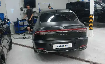 Hyundai Grandeur 2021 года за 11 300 000 тг. в Астана