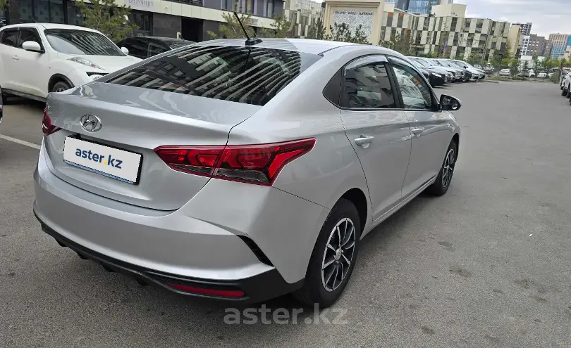 Hyundai Accent 2020 года за 6 900 000 тг. в Астана фото 3