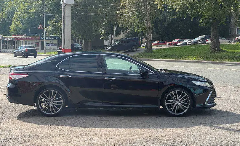 Toyota Camry 2023 года за 5 500 000 тг. в Шымкент
