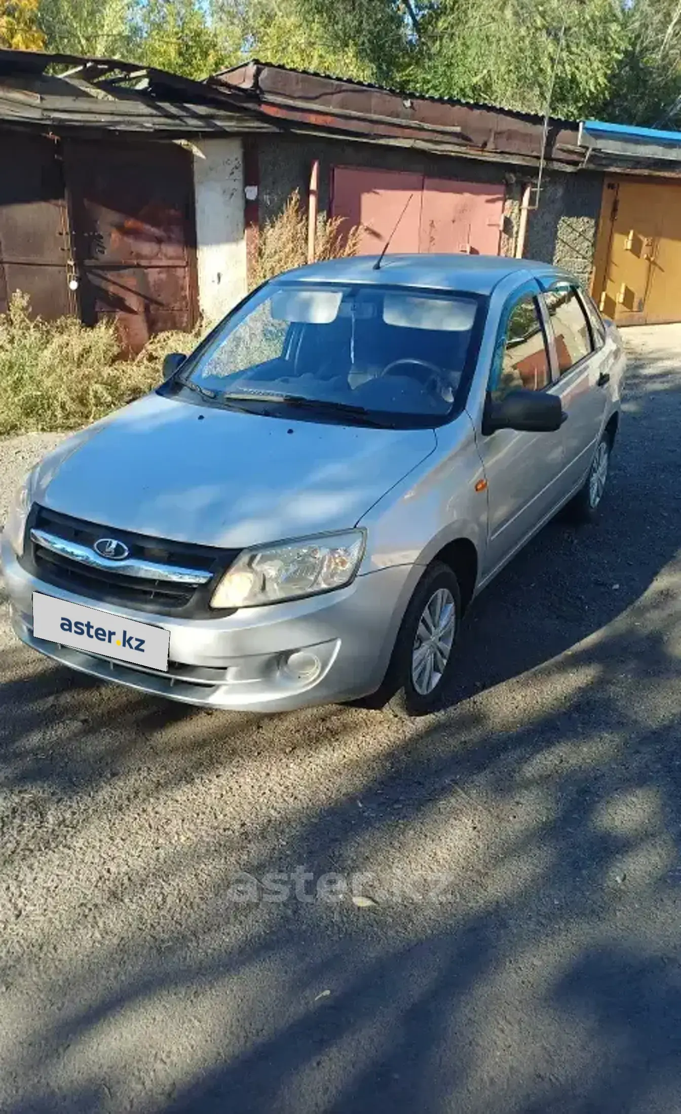 LADA (ВАЗ) Granta 2013 года за 2 350 000 тг. в Караганда фото 1