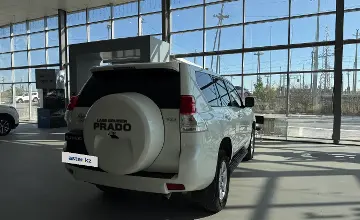 Toyota Land Cruiser Prado 2013 года за 13 000 000 тг. в Атырау