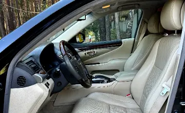 Lexus LS 2013 года за 18 800 000 тг. в Алматы