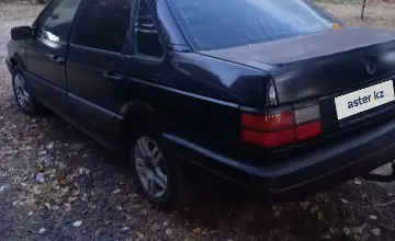 Volkswagen Passat 1992 года за 800 000 тг. в Карагандинская область фото 3
