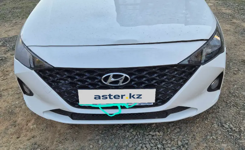 Hyundai Accent 2022 года за 6 130 000 тг. в Уральск фото 2