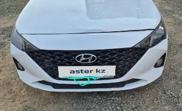 Hyundai Accent 2022 года за 6 130 000 тг. в Уральск фото 2