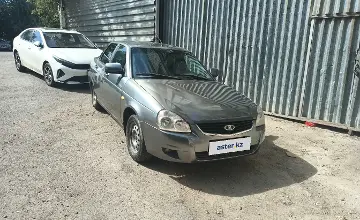 LADA (ВАЗ) Priora 2011 года за 1 300 000 тг. в Астана фото 2