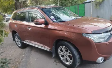 Mitsubishi Outlander 2012 года за 7 000 000 тг. в Алматы фото 2