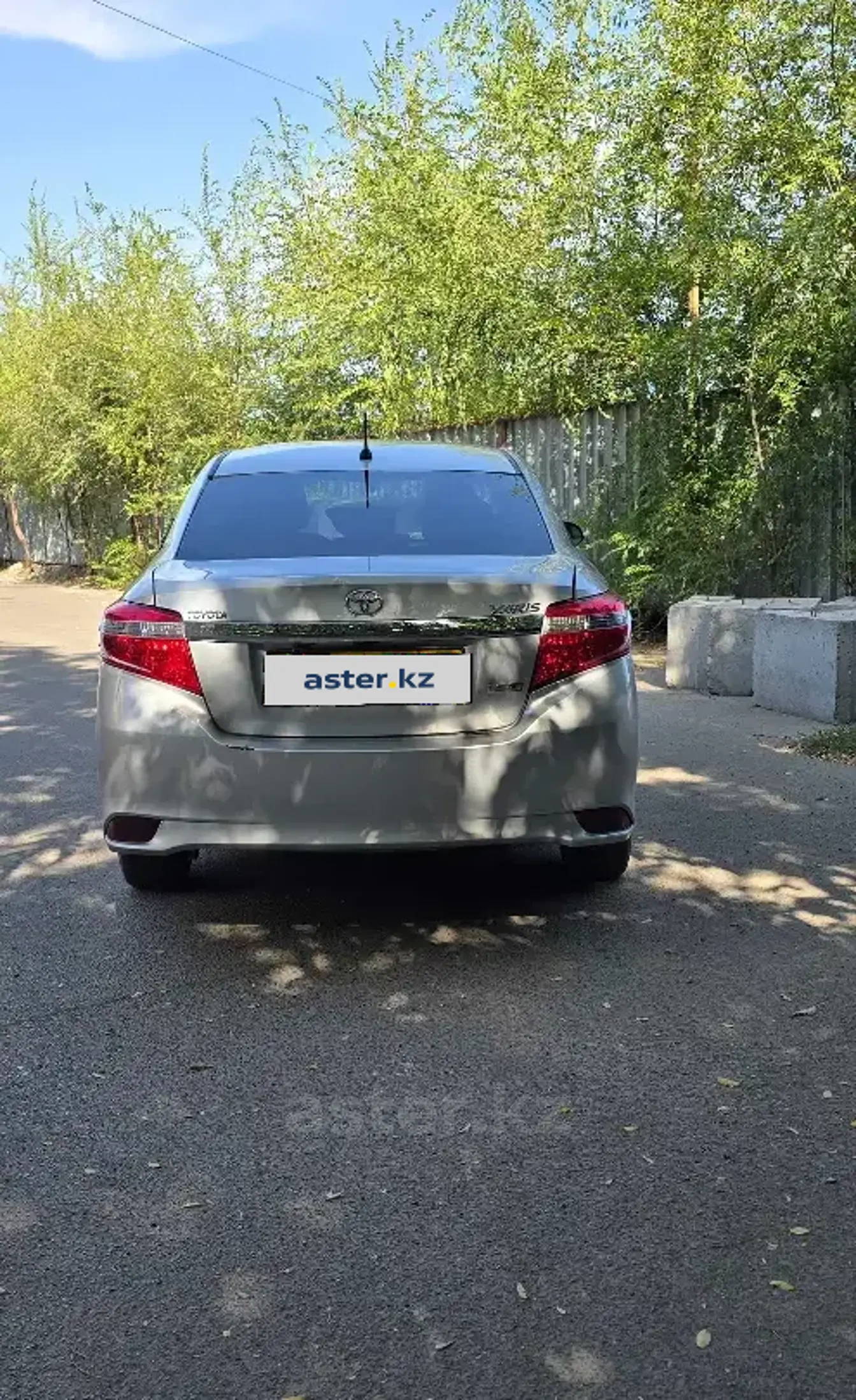 Toyota Yaris 2013 года за 3 850 000 тг. в Алматы фото 4
