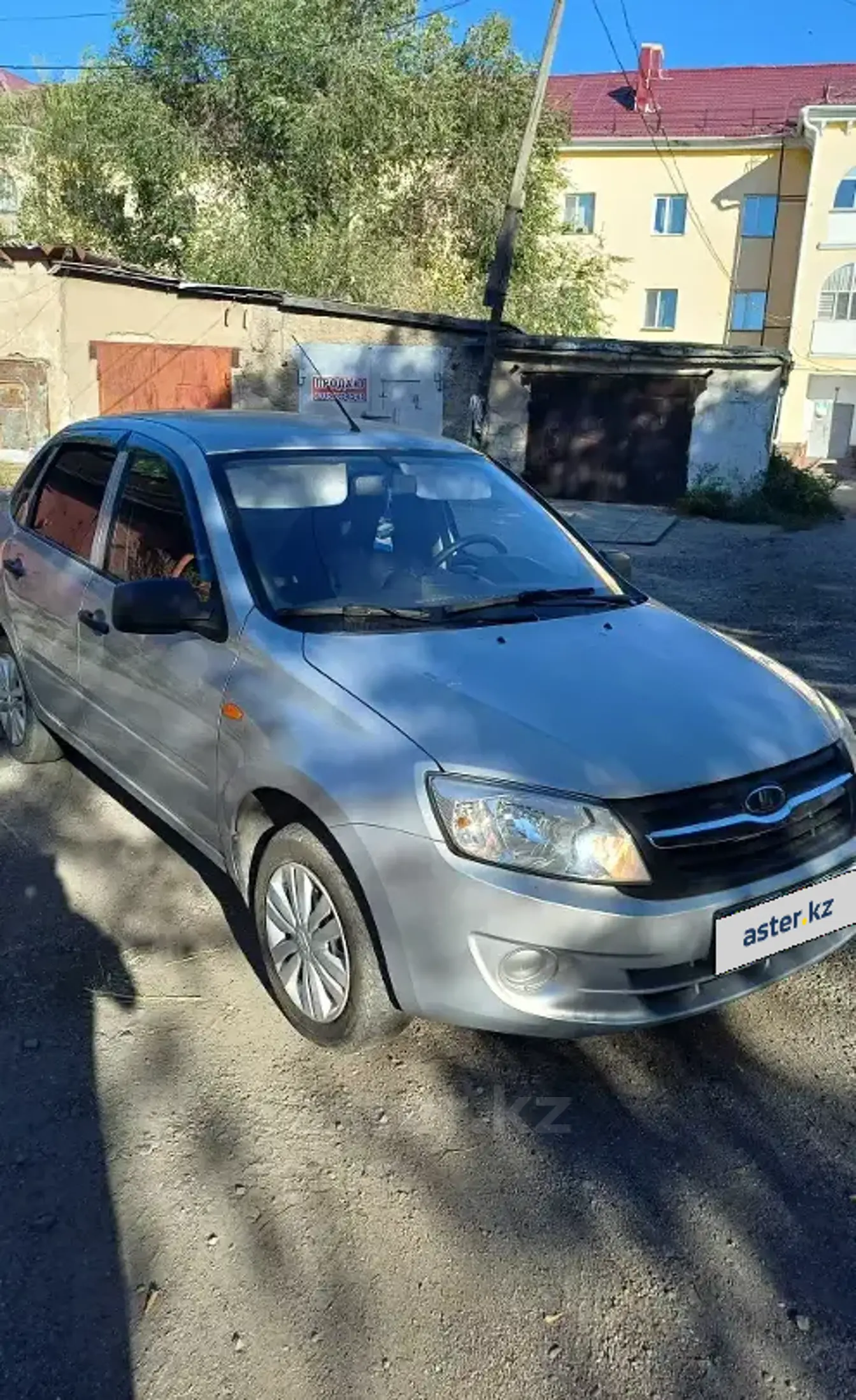 LADA (ВАЗ) Granta 2013 года за 2 350 000 тг. в Караганда фото 4