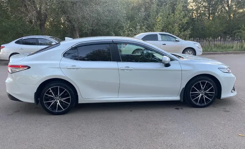 Toyota Camry 2021 года за 13 300 000 тг. в Астана фото 4