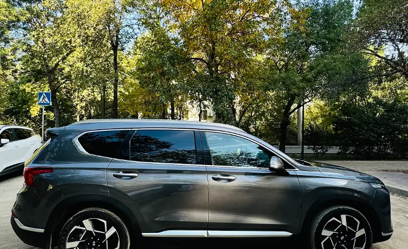 Hyundai Santa Fe 2023 года за 16 800 000 тг. в Алматы фото 3