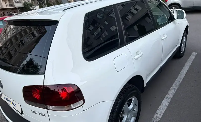 Volkswagen Touareg 2008 года за 5 300 000 тг. в Алматы фото 3