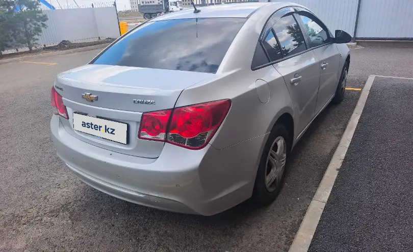 Chevrolet Cruze 2012 года за 3 200 000 тг. в Астана фото 5