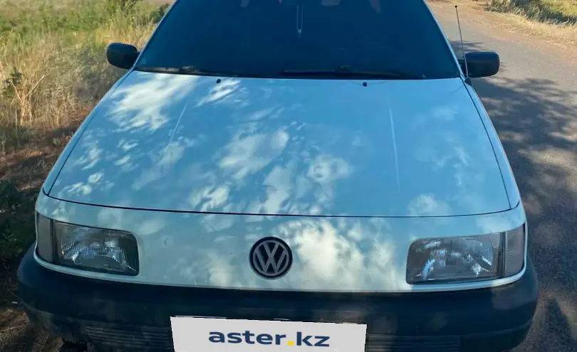 Volkswagen Passat 1992 года за 910 000 тг. в Уральск фото 2