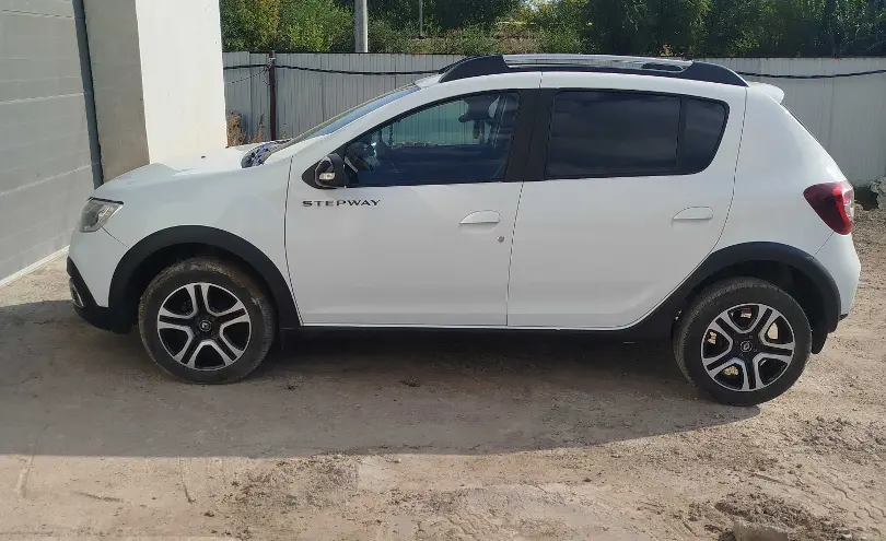 Renault Sandero 2022 года за 6 100 000 тг. в Уральск фото 5